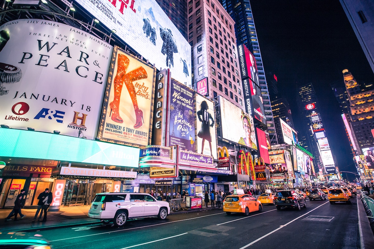 o-bien-manger-proche-de-times-square-new-york-off-road